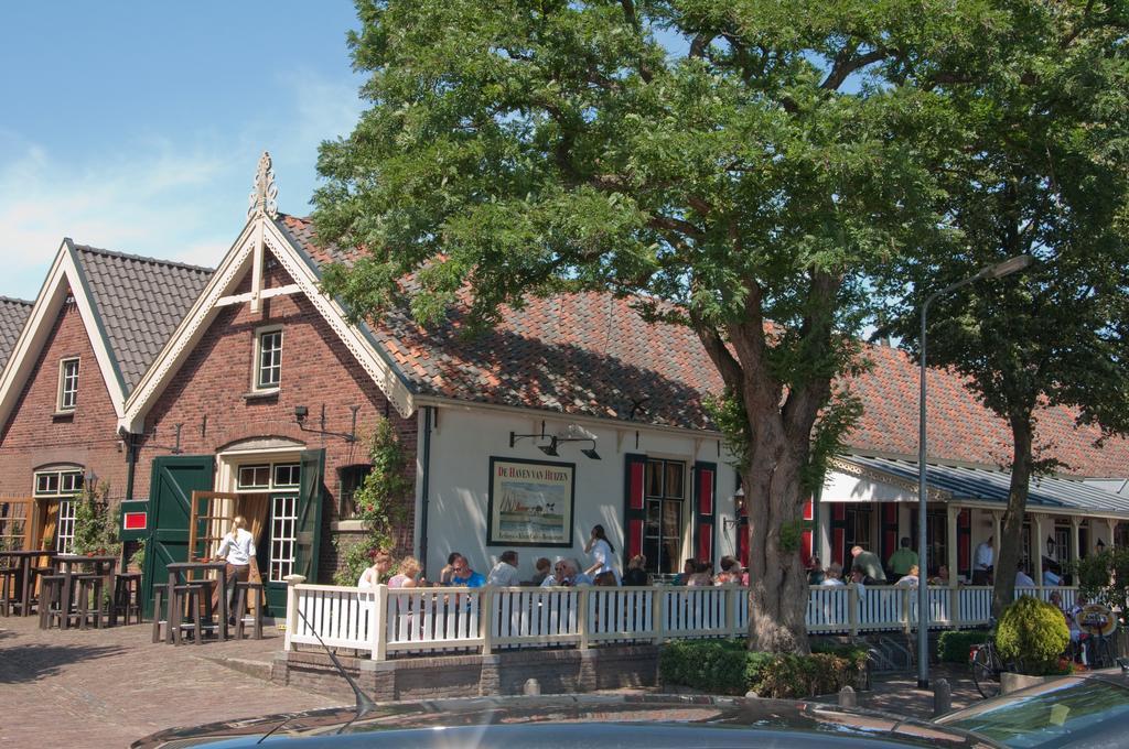 Hövell Huizen Exteriör bild